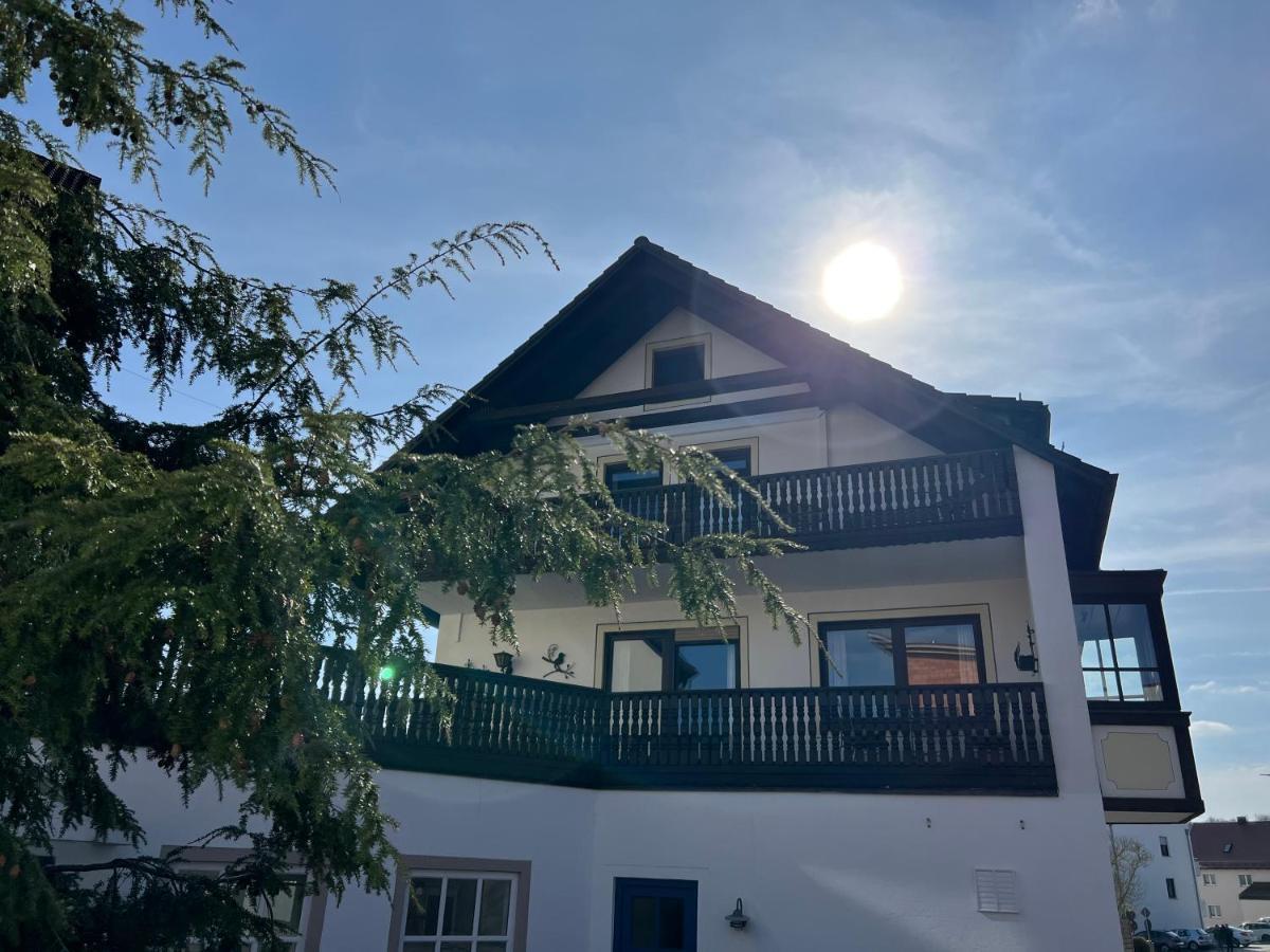 Aparthotel Parsberg Lferstl Экстерьер фото