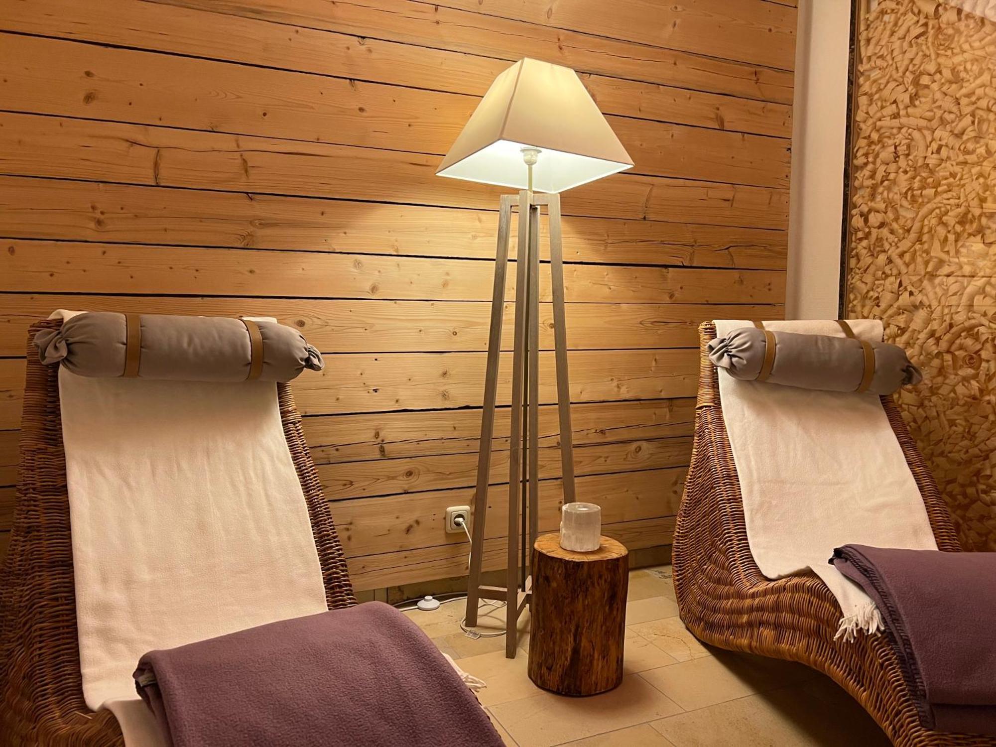 Aparthotel Parsberg Lferstl Экстерьер фото